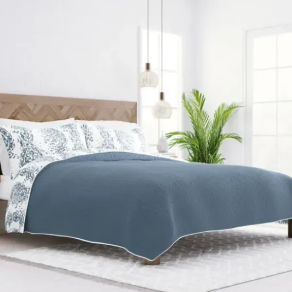 Quilts-Kirkland's Home Blue Damask Reversible 3-Pc. Queen Quilt Set Blue/White