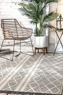 Outdoor Rugs-Kirkland's Home Blue Floral Burst Outdoor Area Rug, 6X9 Blue/White
