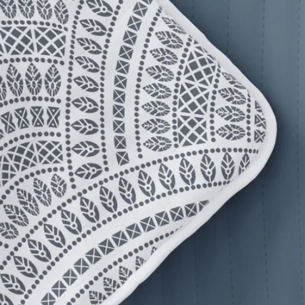 Quilts-Kirkland's Home Blue Scalloped Reversible 3-Pc. King Quilt Set Blue/White