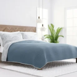 Quilts-Kirkland's Home Blue Scalloped Reversible 2-Pc. Twin Quilt Set Blue/White