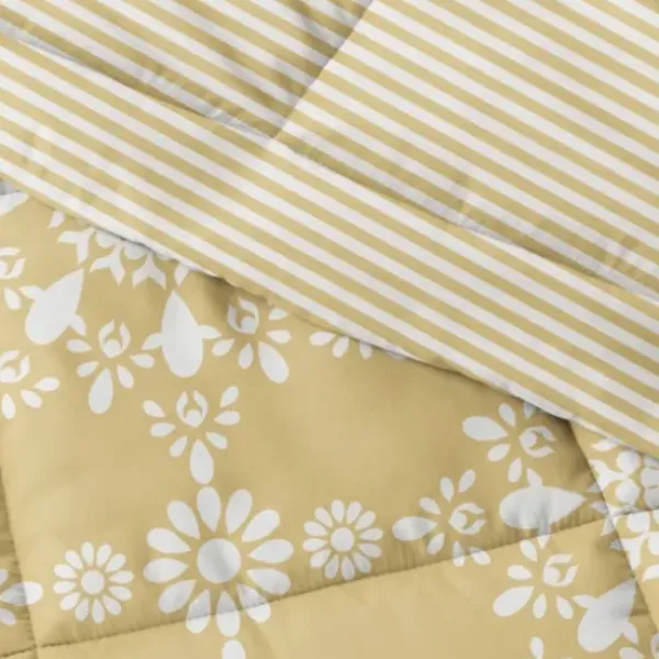 Comforters-Kirkland's Home Daisy Medallion King 3-Pc. Comforter Set Yellow