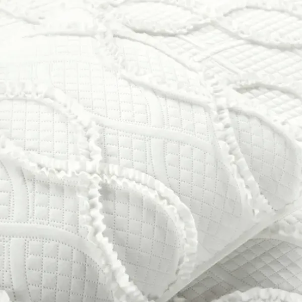 Quilts-Kirkland's Home Daisy Trellis Ruffles 3-Pc. Queen Quilt Set White