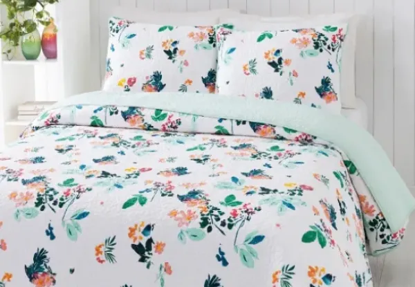 Quilts-Kirkland's Home Daydreaming Floral 3-Pc. Queen Quilt Set White/Green/Orange