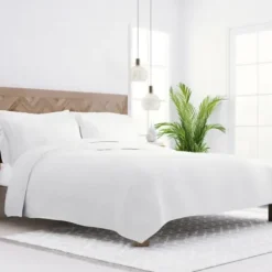 Quilts-Kirkland's Home Floral Stitch 3-Pc. Queen Quilt Set White