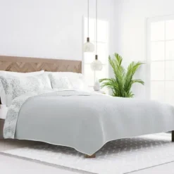 Quilts-Kirkland's Home Gray Damask Reversible 3-Pc. Queen Quilt Set Gray/White