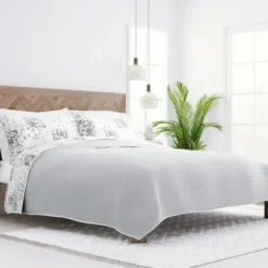 Quilts-Kirkland's Home Gray Patchwork Reversible 3-Pc. King Quilt Set Gray/White