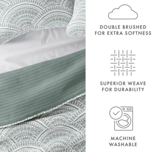 Quilts-Kirkland's Home Green Scalloped Reversible 3-Pc. Queen Quilt Set Green/White