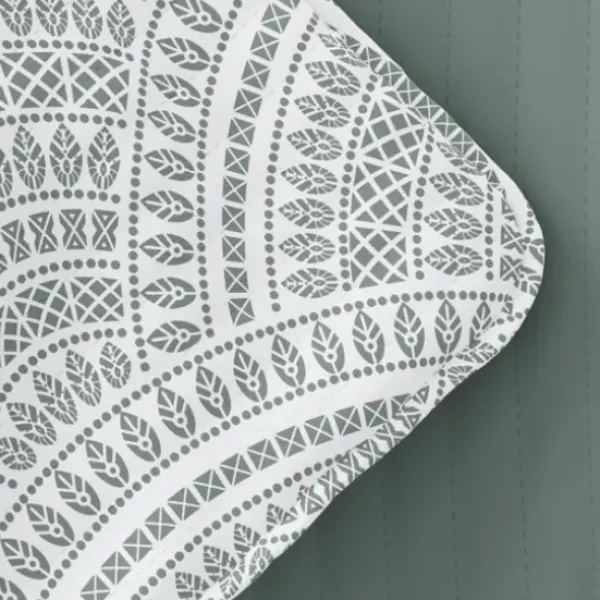 Quilts-Kirkland's Home Green Scalloped Reversible 3-Pc. King Quilt Set Green/White