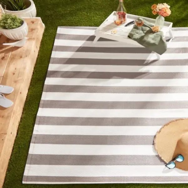 Outdoor Rugs-Kirkland's Home Irene Gray Daffodil Outdoor Area Rug, 4X7 Gray/White