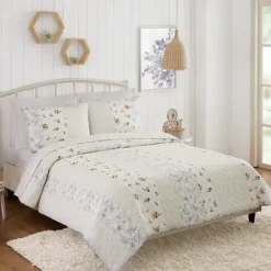 Quilts-Kirkland's Home Jessica Simpson Floral Endora Queen Quilt Set White