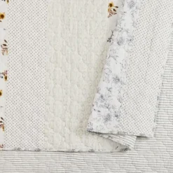 Quilts-Kirkland's Home Jessica Simpson Floral Endora King Quilt Set White