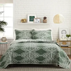 Quilts-Kirkland's Home Justina Blakeney Aisha Queen Quilt Set Green