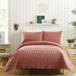 Quilts-Kirkland's Home Justina Blakeney 3-Pc. Full/Queen Quilt Set Red