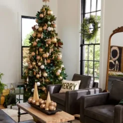 Wreaths-Kirkland's Home Mixed Cypress And Eucalyptus Winter Wreath Green/Brown