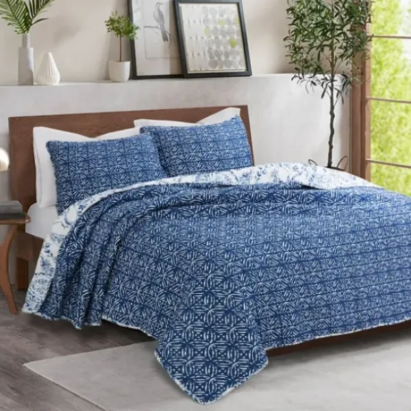Quilts-Kirkland's Home Navy Paisley 3-Pc. Full/Queen Reversible Quilt Set Blue