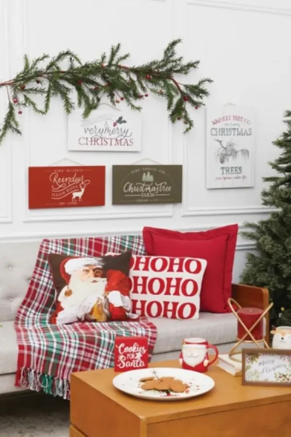 Blankets & Throws-Kirkland's Home Red Green White Traditional Plaid Throw Blanket Red/Green