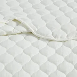 Quilts-Kirkland's Home Scalloped Crinkle 3-Pc. Full/Queen Quilt Set Ivory