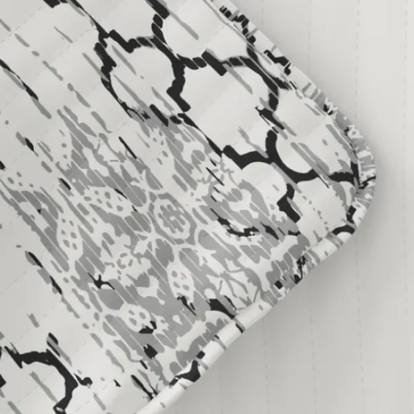 Quilts-Kirkland's Home White Trellis Reversible 2-Pc. Twin Quilt Set White/Gray