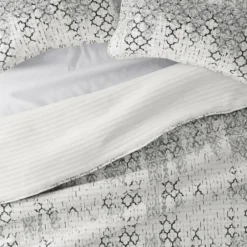 Quilts-Kirkland's Home White Trellis Reversible 2-Pc. Twin Quilt Set White/Gray